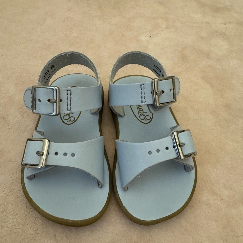 FootMates Light Blue Sandals size 4